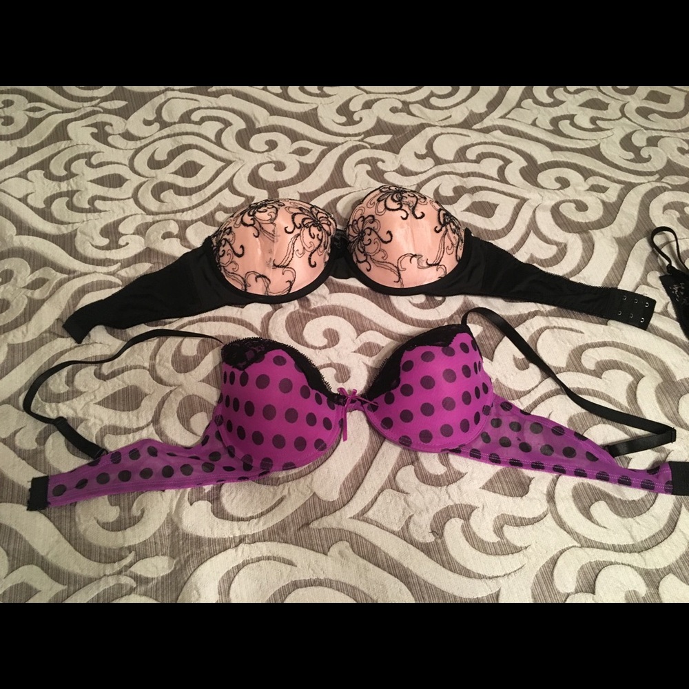 Bras - Picture 2 of 2
